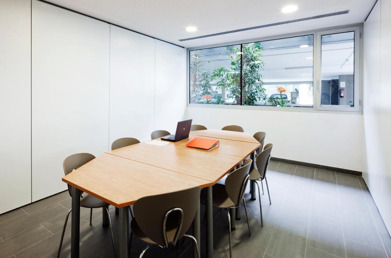 Residencia Universitaria Sarria Apartment Barcelona Luaran gambar